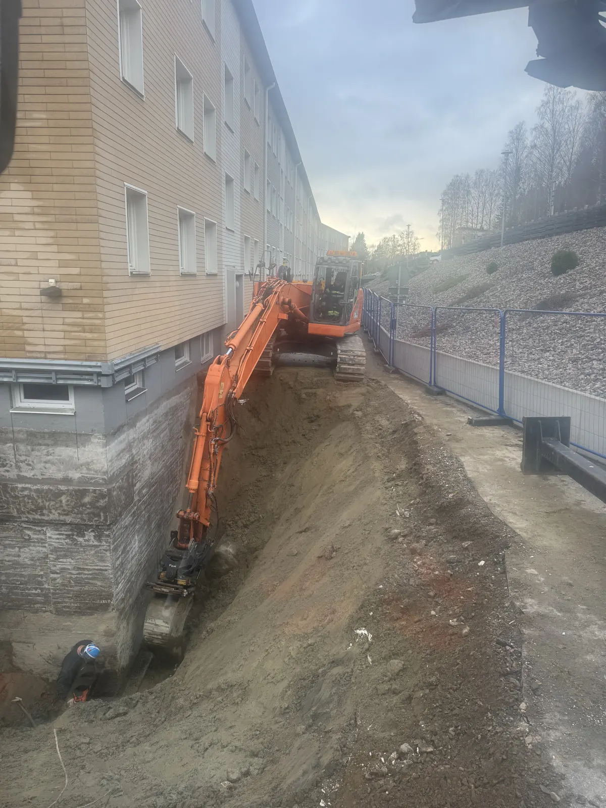 Akut vattenläcka i Sundsvall - Norrlands Gräv & Transport
