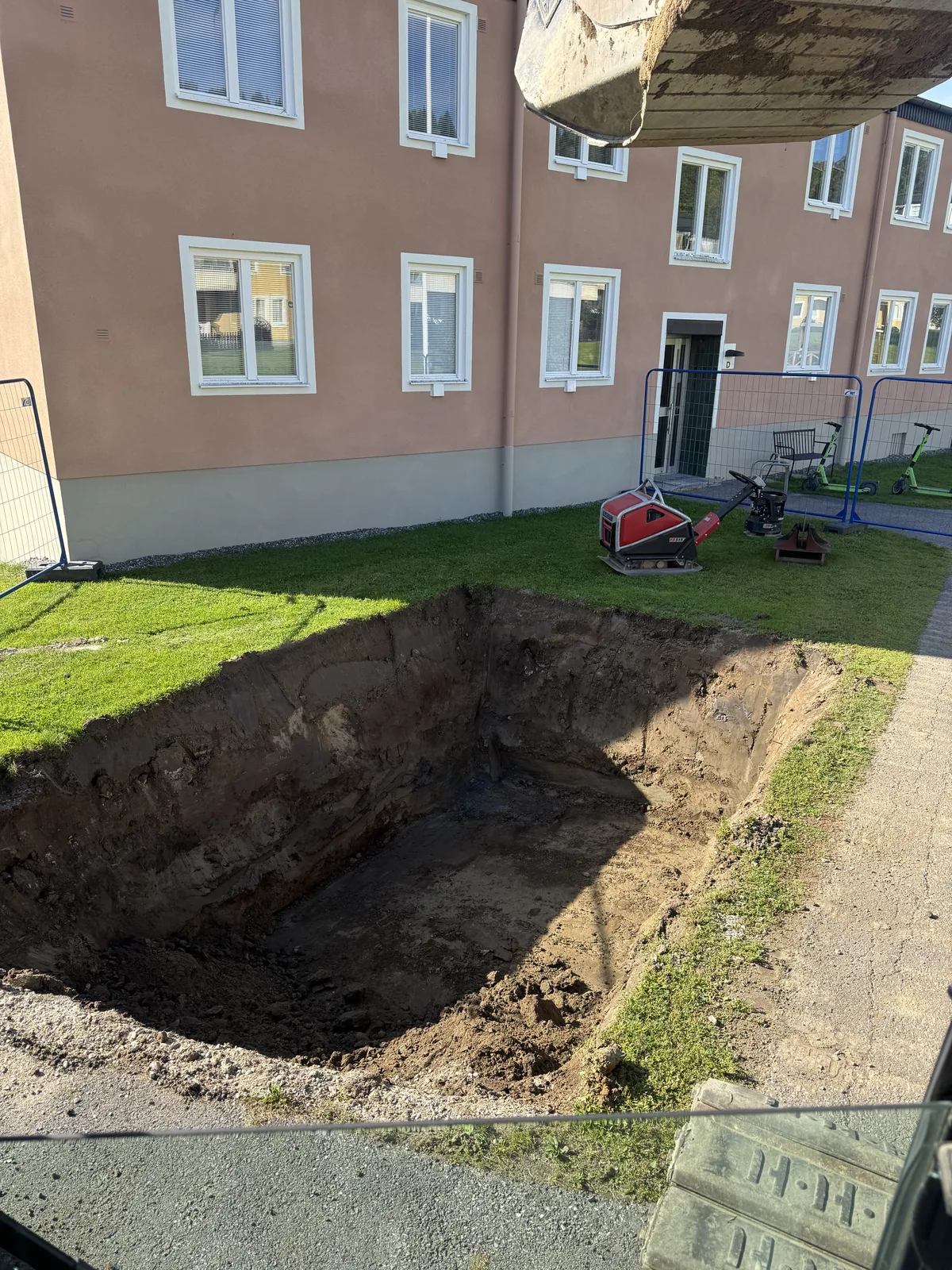 Underjordsbehållare - schakt för behållarna